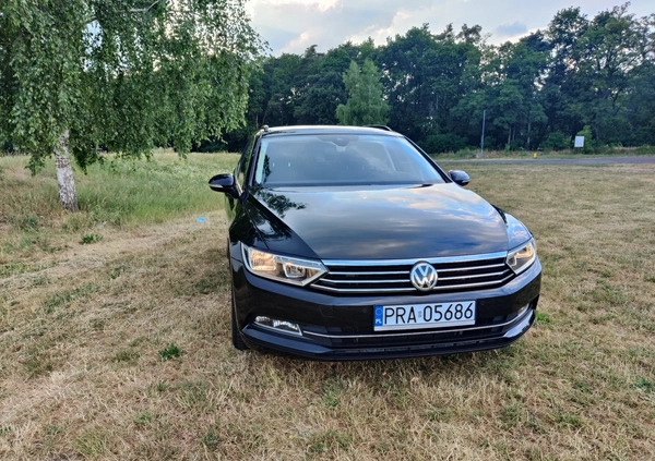 Volkswagen Passat cena 64900 przebieg: 77000, rok produkcji 2018 z Rawicz małe 631